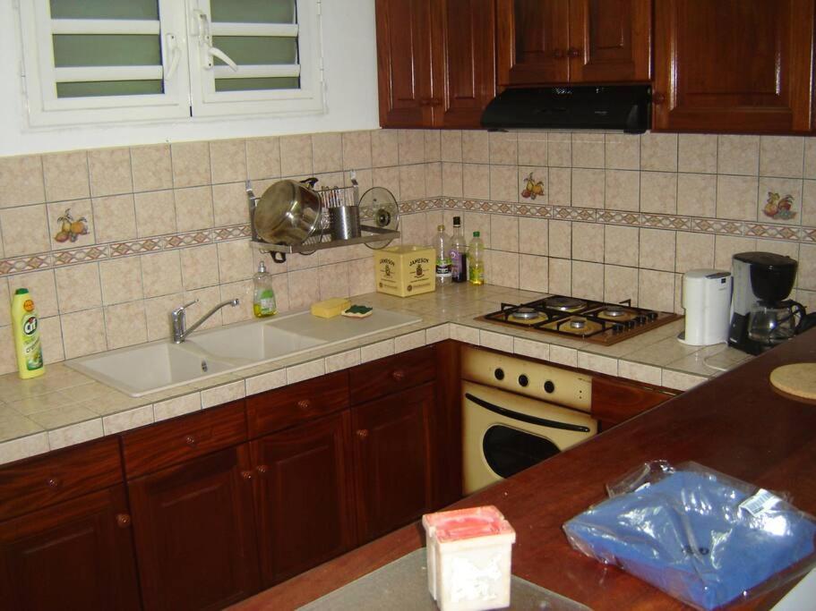 Charmant Appartement Verdoyant Le Morne-Vert Bagian luar foto