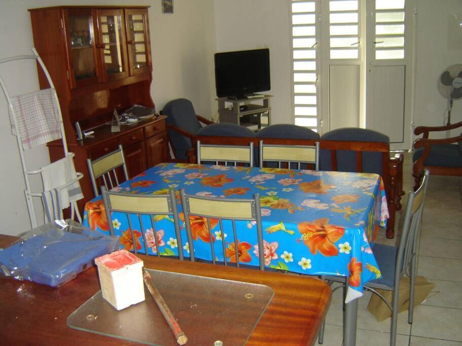 Charmant Appartement Verdoyant Le Morne-Vert Bagian luar foto